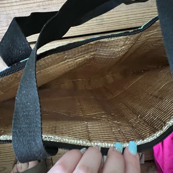 Victoria secret insulated cooler tote - Picture 3 of 3